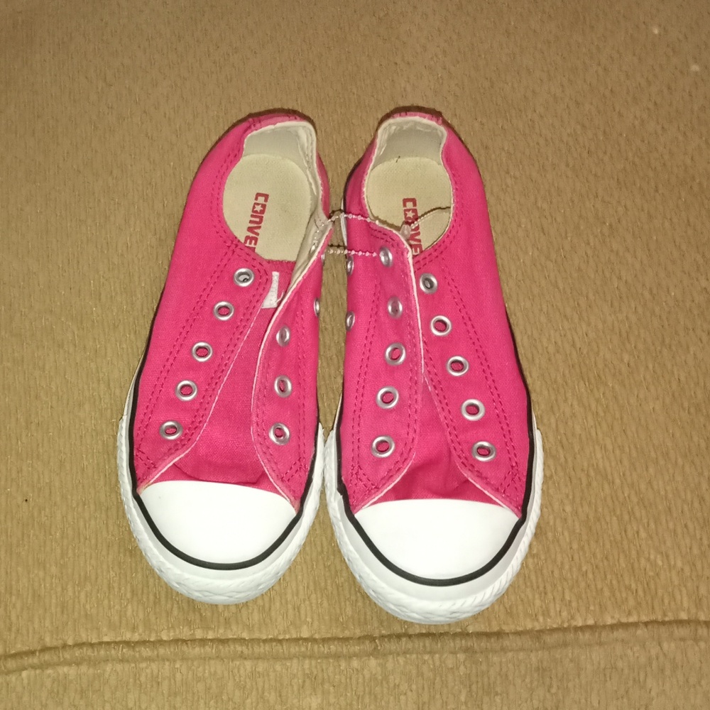 Girls/kids Pink Converse 💗